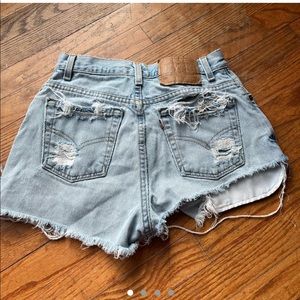 Levi’s Distressed Light Wash Shorts